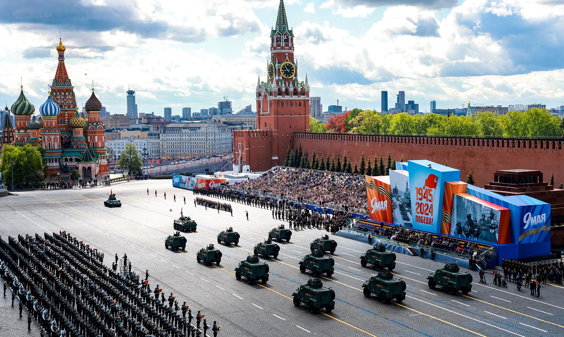 День Победы отметят по всей стране маршами с ретротехникой и культурными  мероприятиями – Объясняем.рф